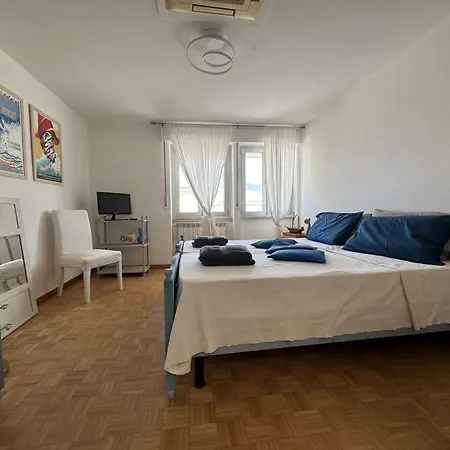 Intero Sul Mare Passeggiata شقة فياريجيو