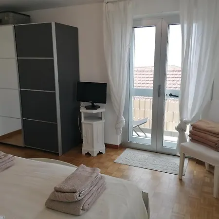 Intero Sul Mare Passeggiata فياريجيو