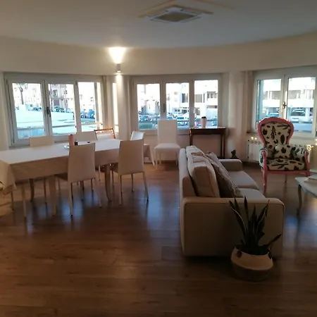 Intero Sul Mare Passeggiata