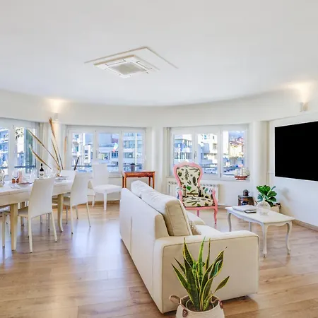 Intero Sul Mare Passeggiata Βιαρέτζιο