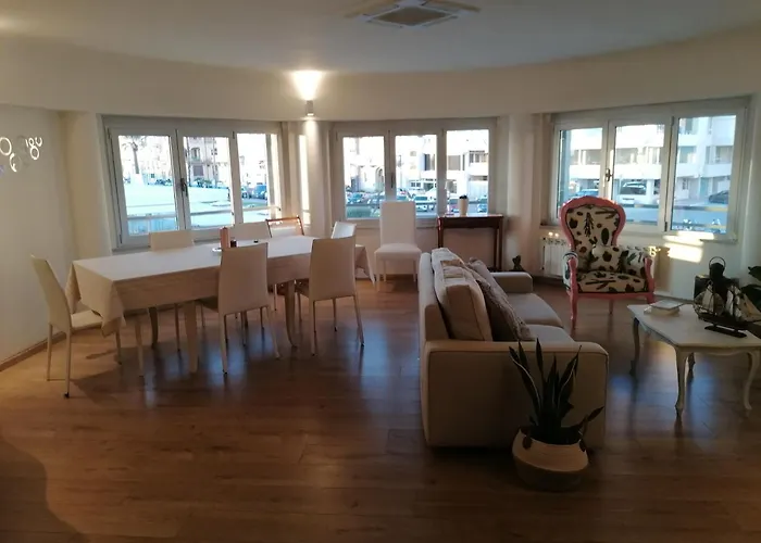 Intero Sul Mare Passeggiata