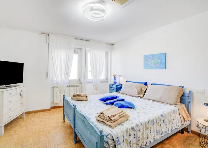 Intero Sul Mare Passeggiata *